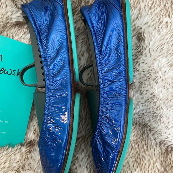 Tieks sapphire blue patent size